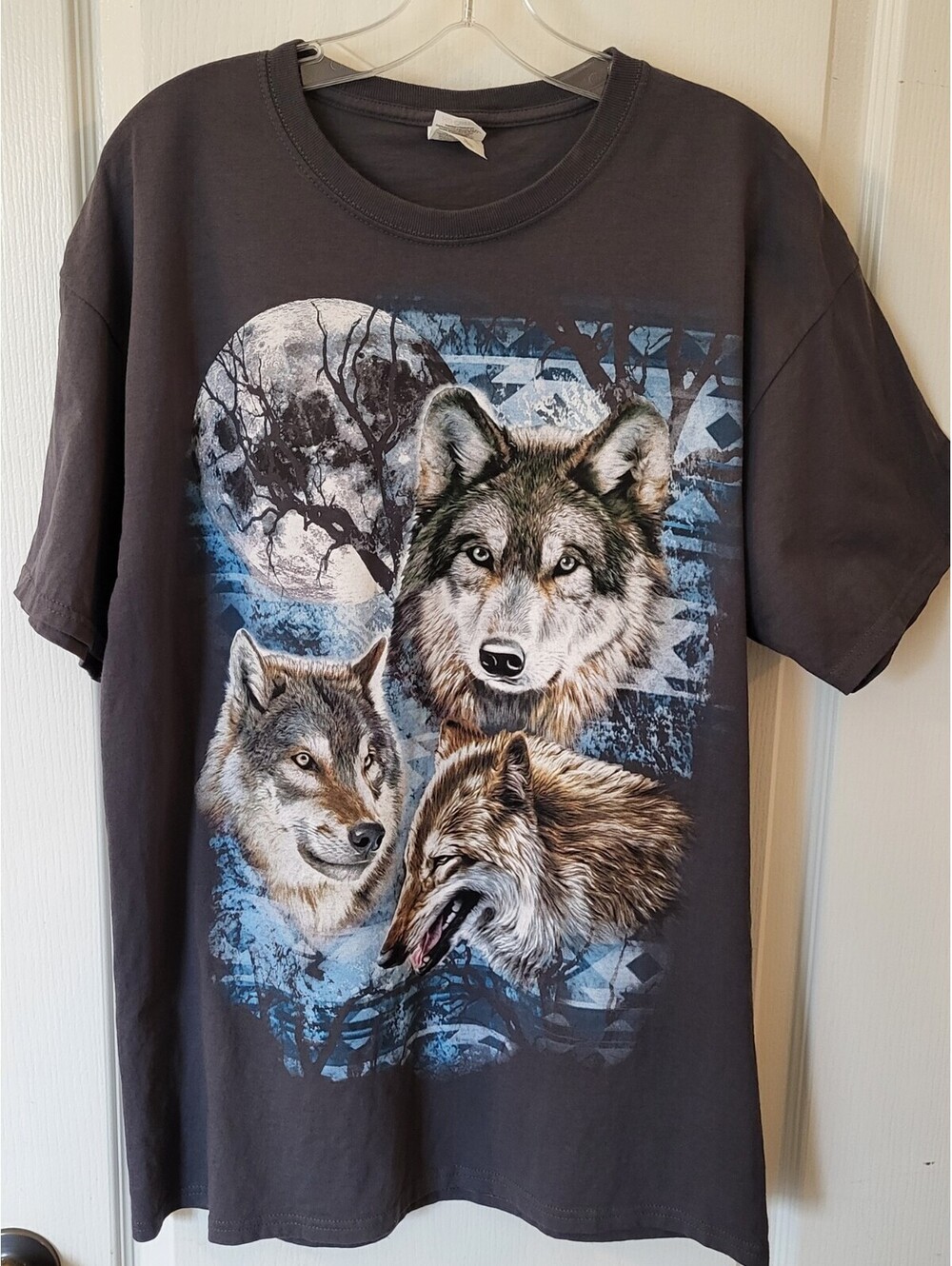 Y2K Pack Of Wovles Sz Lg Full Moon Shirt Gray Fruit Of The Loom EUC